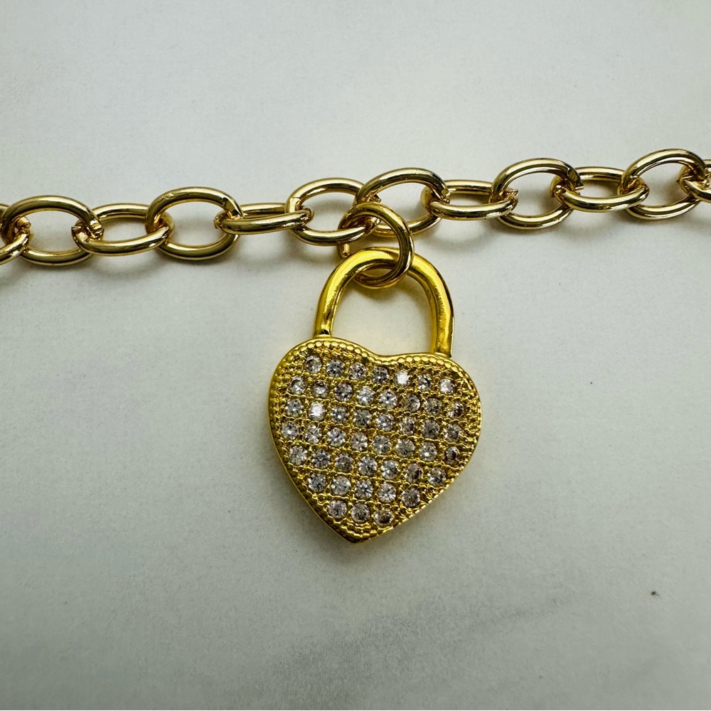 Gold Plated Pavé Heart Charm Bracelet – Handmade – 7.5” - Picture 5 of 11